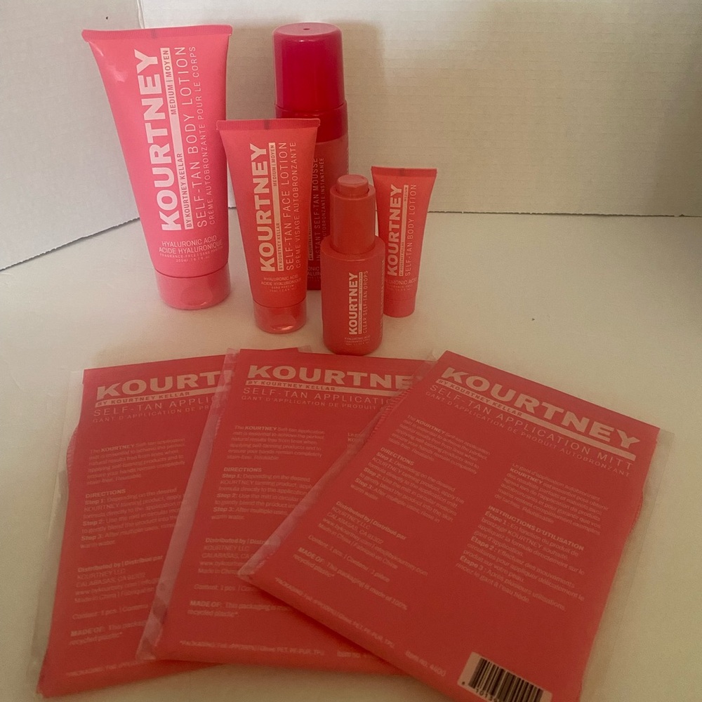 Self tanning at home set with mitts by Kourtney by Kourtney Keller